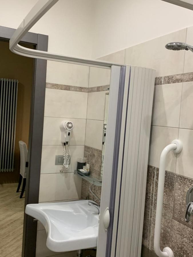 Guesthouse Ughetti 21 카타니아 외부 사진